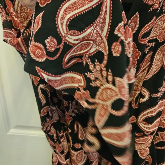 Paisley Tie Dress - Picture 3 of 10